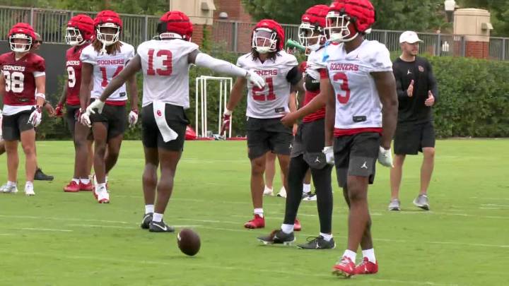 Venables 'fired up' about the group he has on defense, how they're competing at fall camp