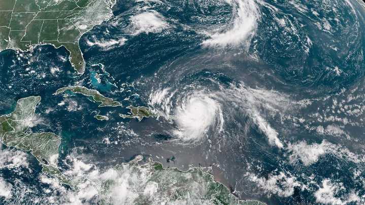 Hurricane Erin strengthens to Category 5