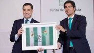 La Junta gastó 19.251 euros en el desplazamiento de Juanma Moreno a la final europea del Betis