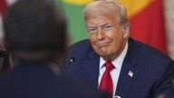 El rumor de la muerte de Donald Trump invade las redes sociales y él lo aprovecha para recaudar fondos