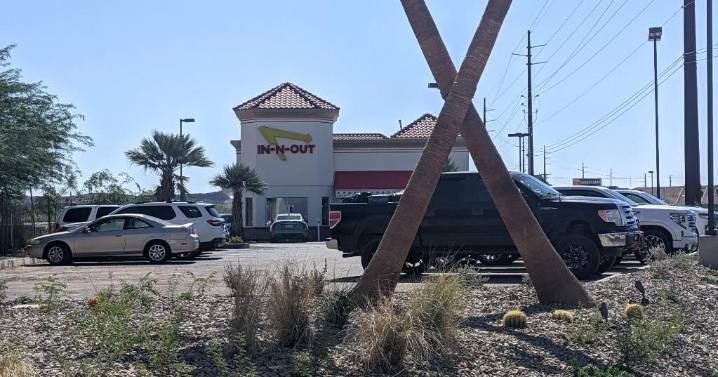 Kingman In-N-Out gets desert-themed makeover with 1,600 plants, 300 tons of granite