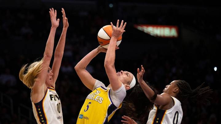 Aliyah Boston makes a key steal late to help Fever beat the Sparks 76