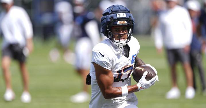Broncos trade WR Devaughn Vele to Saints for two picks