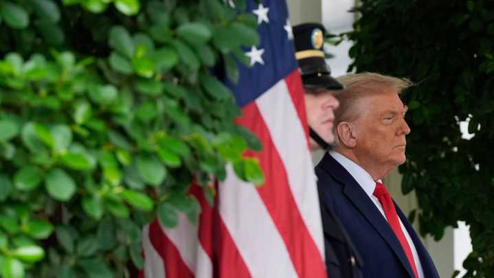 Trump moves to use the levers of presidential power to help his party in the 2026 midterms