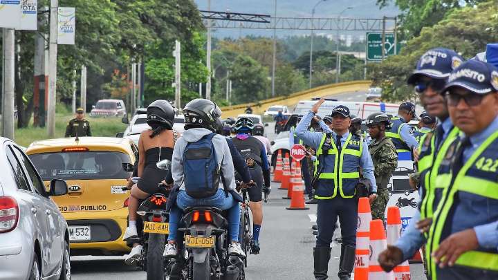Atentos caleños: esta es la multa que deberá pagar por tapar o alterar la placa de su moto