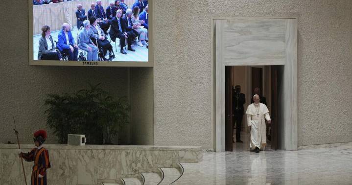 Pope demands end to 'collective punishment' and forced displacement of Palestinians in Gaza