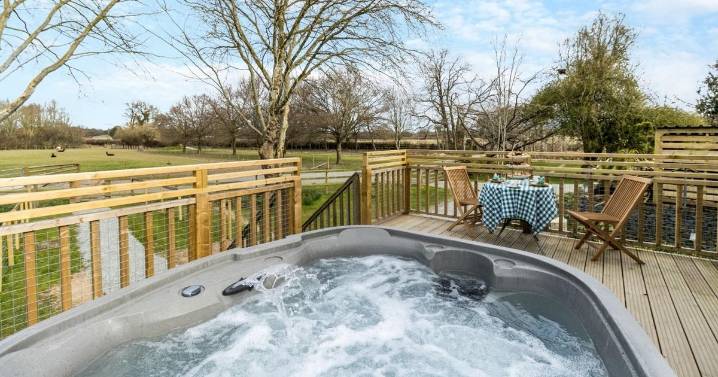 'Beautiful' hot tub cottage on Midlands alpaca farm has 3 National Trust sites on doorstep