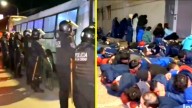 Hinchas de la "U" denuncian agresión por parte de la policía argentina y robo de pertenencias en la comisaría