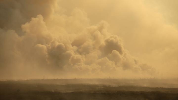 Incendios arrasan España: 3 muertos, decenas de heridos y más de 100.000 hectáreas calcinadas