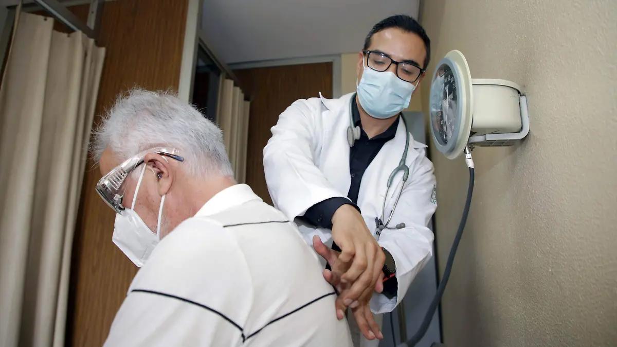 Once millones de mexicanos con problemas de salud no van al médico, revela el CIEP