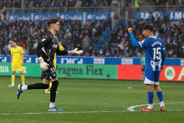 Quién es Adrián Rodríguez: así juega el nuevo portero del Real Zaragoza