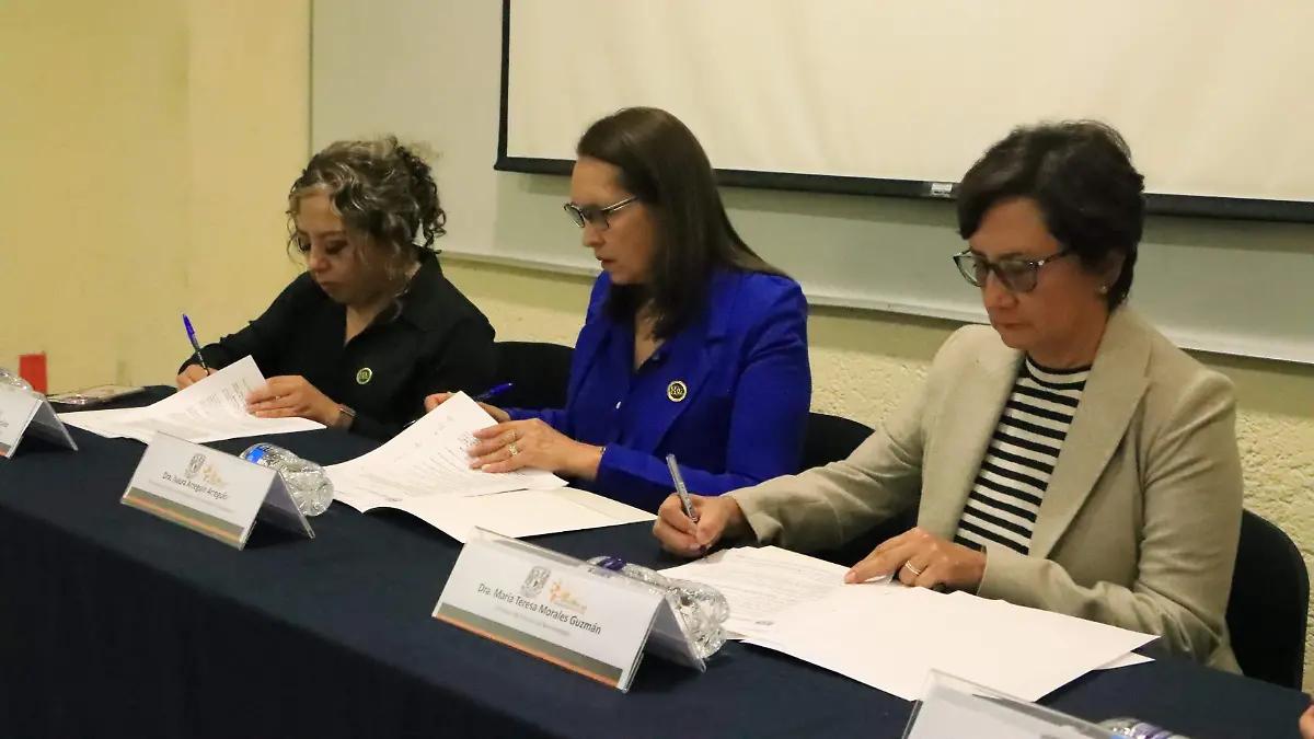 UG y UNAM formalizan convenio para estudiantes de Fisioterapia