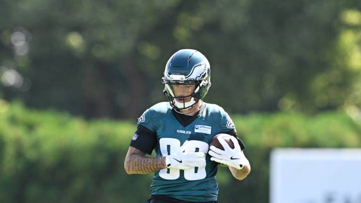 Eagles WR Elijah Cooks to have MRI on shoulder injury
