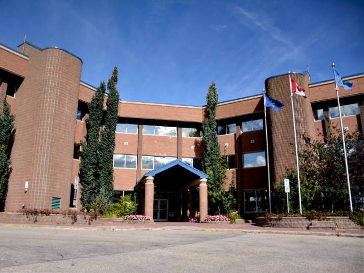 ABMUNIS zeroes in on fall elections | Grande Prairie Daily Herald Tribune