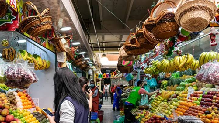 ¿Por qué suben los precios? Las causas detrás del aumento del costo de vida en Colombia