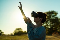 VR headsets could become a tool for pain management, study finds