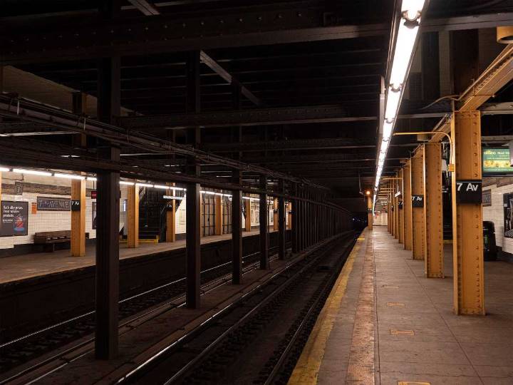 Cops search for man who allegedly grabbed teen’s rear at Prospect Heights subway station • Brooklyn Paper
