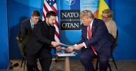 Zelensky viaja a EE.UU. con líderes europeos mientras Trump anuncia que pactó con Rusia “robustas garantías de seguridad” para Ucrania