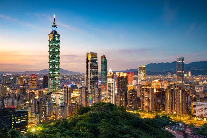 EYLD: Deep Value Outweighs Geopolitical Risks (BATS:EYLD)