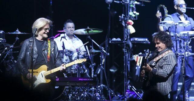 Business spat between Daryl Hall and John Oates has been resolved in arbitration, attorneys say