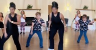 Señora de camisa de flores triunfa bailando reparto en TikTok