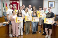 La barbería Tío Bigote y La Tapería de Benalmádena, ganadores de los Concursos de Decoración Feria Virgen de la Cruz