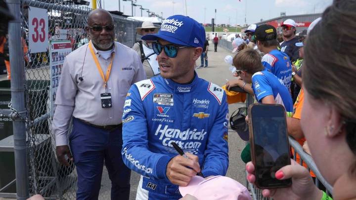 NASCAR's playoffs begin with no clear favorite, Larson as top seed, Reddick happy just to make field