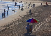 Photo | Sunny leisure at Main Beach in Santa Cruz