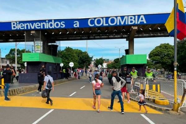 Ministro Cabello dice que fronteras con Colombia «están resguardadas» del lado...