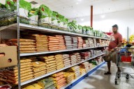 Retail sales rise 0.5% in July as some shoppers step up purchases ahead of tariffs