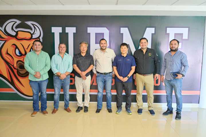 Alcalde de Monclova promueve enseñanza del coreano para jóvenes monclovenses