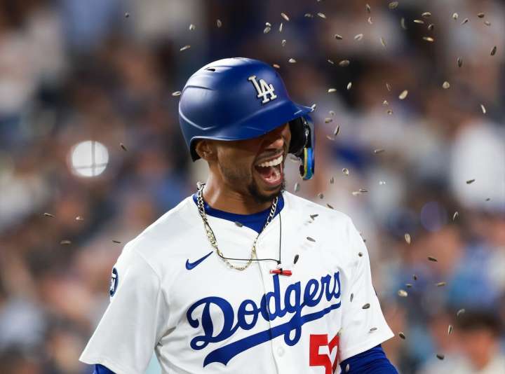 Dodgers gana y se queda como líder del Oeste