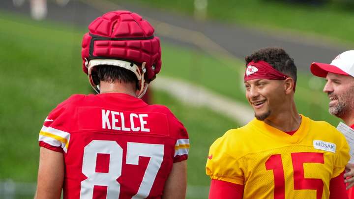 Patrick Mahomes, Chiefs starters set to play about a quarter on Saturday