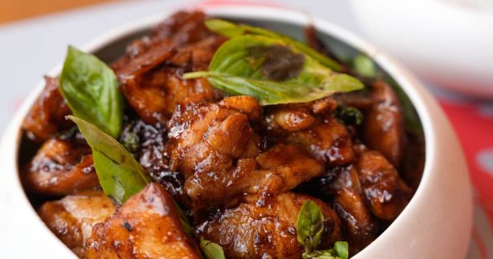 Cómo hacer el Pollo a los tres aromas de GĀO, el restaurante chino de Karina Gao