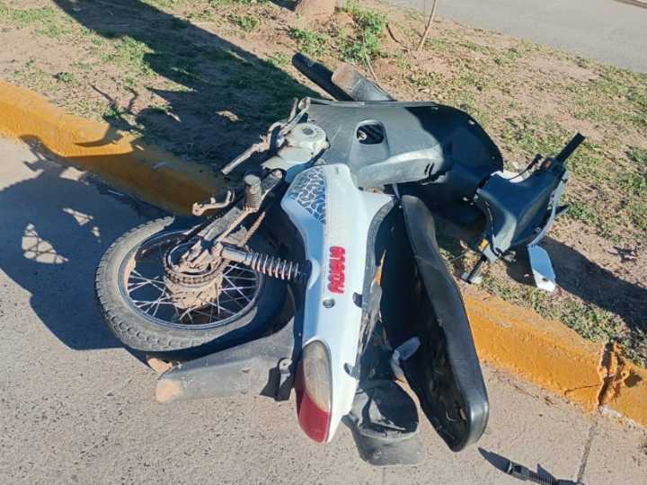 Dos lesionados en accidente de tránsito sobre avenida Italia