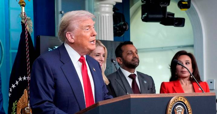 Donald Trump pone a la Policía de Washington bajo control federal y activa la Guardia Nacional: "Vamos a limpiar nuestra capital"