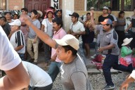 VIDEO: turba apedrea al candidato Andrónico Rodríguez tras emitir su voto en Bolivia