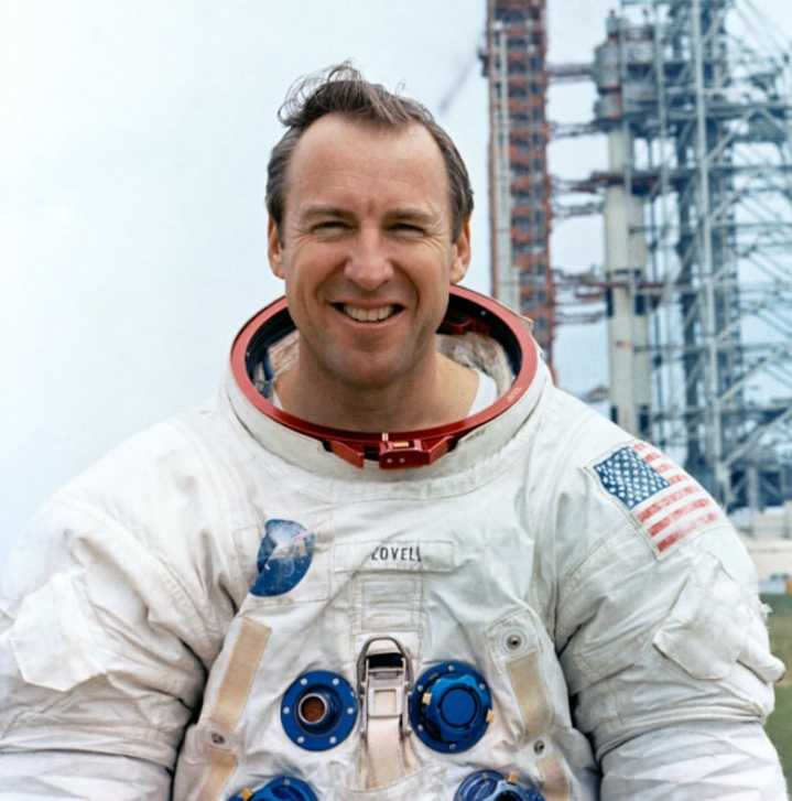 Muere James Lovell, comandante de la misión lunar Apolo 13