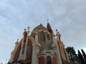 Conoce Madrid de noche en una visita teatralizada al lugar del descanso eterno: el Cementerio de la Almudena