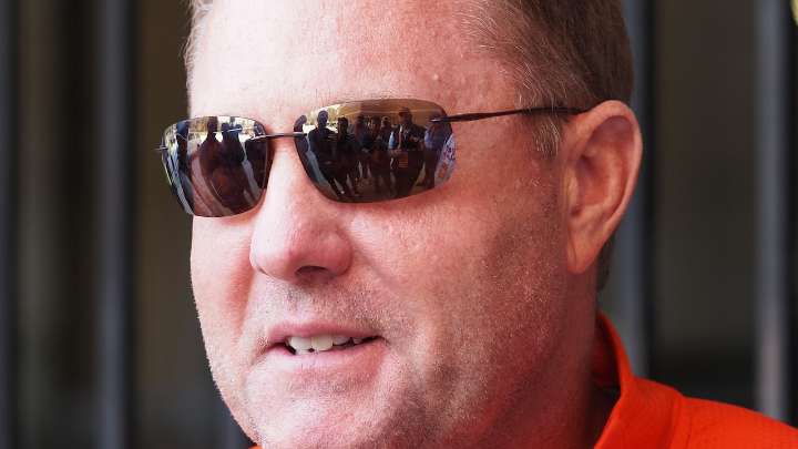 Did the real Auburn football coach Hugh Freeze stand up at Auburn in that Netflix "SEC Football: Any Given Saturday" speech?