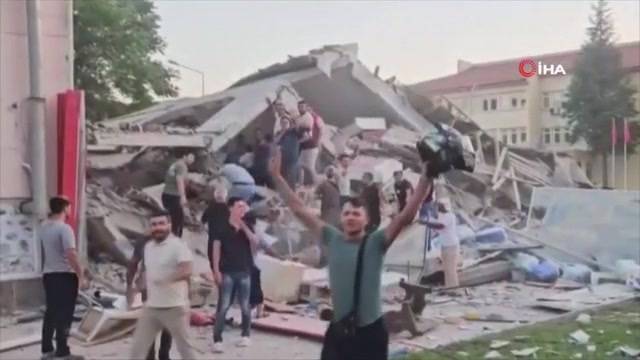 6.1 earthquake hits Turkey’s Balikesir province, killing 1 and collapsing buildings