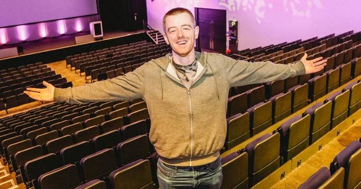 Glasgow's Dazza slams Boris Johnson after gran died while he 'partied with cheese and wine'