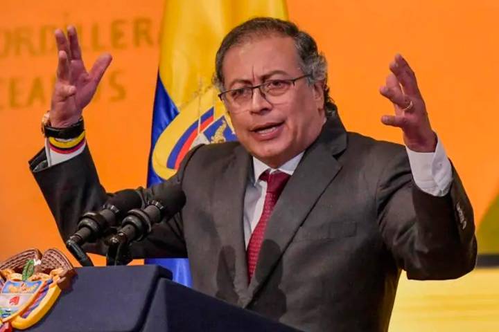 Petro refuta declaraciones de Cabello: "Las guerrillas colombianas sí están en Venezuela"