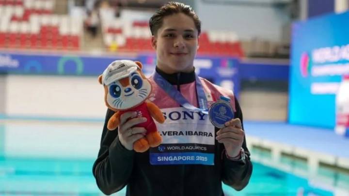 Osmar Olvera, mejor clavadista masculino en el Mundial de Singapur