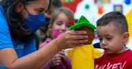 ¿Es eficaz la repartición de dinero en beneficio de la primera infancia?