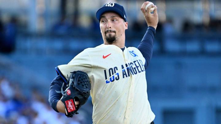 Dodgers regain NL West lead from Padres as Snell shuts down his former team