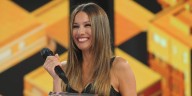 La llamativa pregunta de Pampita a una tarotista en Los 8 escalones: “¿Sabés algo sobre el agua de tanga?"