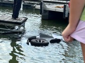 Una pareja amish llevó a sus hijos a un lago y los arrojó al agua para “entregarlos a Dios”: el nene de 4 años murió