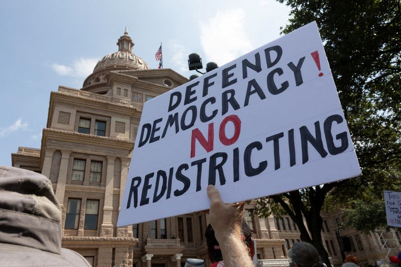 Over 300 protests held Saturday against Trump redistricting push