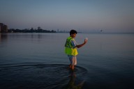 Bacteria closed hundreds of Great Lakes beaches in 2024. Here’s what you need to know before jumping into Lake Michigan.